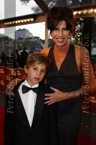 Amsterdam 10 oktober 2008
Premiere Sunset Boulevard in Carre. Isa Hoes met zoon Merlijn
Peter Smulders bv