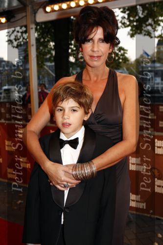 Amsterdam 10 oktober 2008
Premiere Sunset Boulevard in Carre. Isa Hoes met zoon Merlijn
Peter Smulders bv