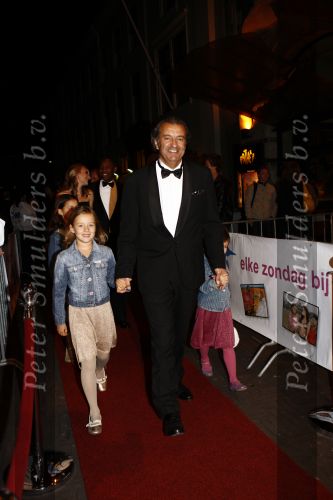 Den Haag 22 oktober 2008
Premiere Pauwen en Reigers in pathe Buitenhof. Jaap Postma met vrouw en kinderen
Peter Smulders bv