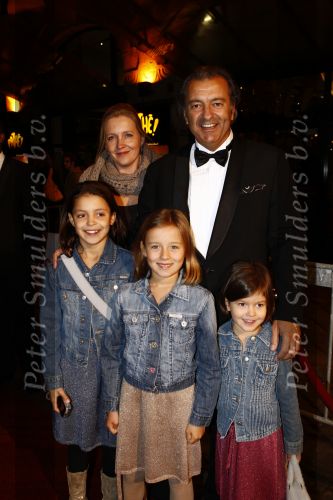 Den Haag 22 oktober 2008
Premiere Pauwen en Reigers in pathe Buitenhof. Jaap Postma met vrouw en kinderen
Peter Smulders bv