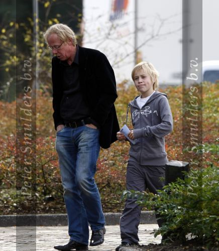 Amsterdam 8 oktober 2008
Jack Spijkerman op zij 60e verjaardag aan het winkelen met zijn zoon Joska.
Peter Smulders bv