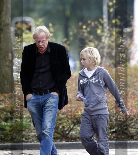 Amsterdam 8 oktober 2008
Jack Spijkerman op zij 60e verjaardag aan het winkelen met zijn zoon Joska.
Peter Smulders bv