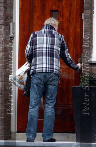 Amsterdam 24 december 2008
Jack Spijkerman na zijn operatie weer thuis in Amsterdam.
Peter Smulders bv
