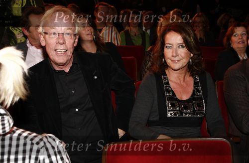 Amsterdam 27 oktober 2008
Jack Spijkerman met zijn ex vrouw Jennemiek bij het 25 jarig artiestenbestaan van Karin Bloemen in Carre.
Peter Smulders bv