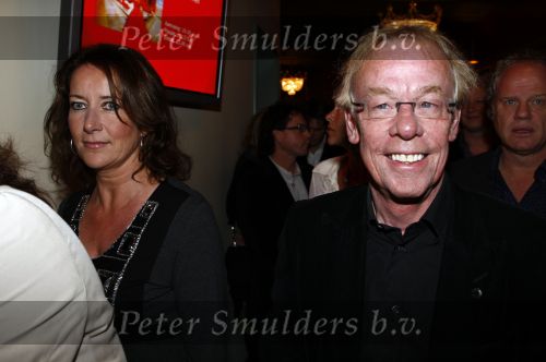 Amsterdam 27 oktober 2008
Jack Spijkerman met zijn ex vrouw Jennemiek bij het 25 jarig artiestenbestaan van Karin Bloemen in Carre.
Peter Smulders bv