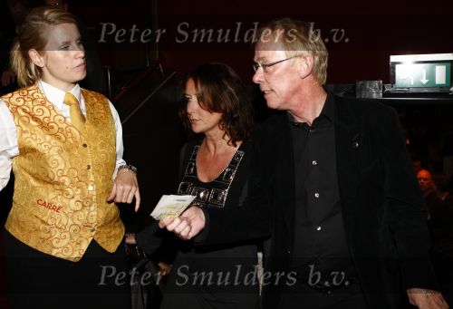 Amsterdam 27 oktober 2008
Jack Spijkerman met zijn ex vrouw Jennemiek bij het 25 jarig artiestenbestaan van Karin Bloemen in Carre.
Peter Smulders bv