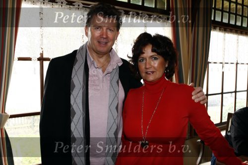 Volendam 18 november 2008
Er kmt een real life soap over volendamet oa Nick en Simon Ruud Gerda Jan en Monique Smit Jan Keizer Jack Veerman met vrouw Jaap Aloys en Alice Buys. Richarda v Kasbergen geeft rondleidingen in Volendam
Peter Smulders bv