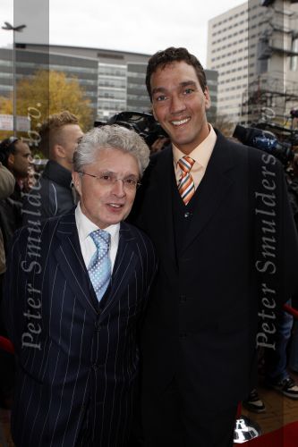 Utrecht 4 november 2007
premiere Andre v Duin Revue in het beatrix theater. Jacques d Ancona met vriend Hans Langhout