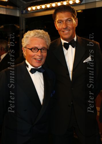 Amsterdam 10 oktober 2008
Premiere Sunset Boulevard in Carre. Jacques d Ancona met een vriend
Peter Smulders bv