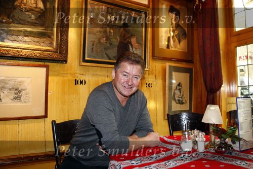 Volendam 18 november 2008
Er kmt een real life soap over volendamet oa Nick en Simon Ruud Gerda Jan en Monique Smit Jan Keizer Jack Veerman met vrouw Jaap Aloys en Alice Buys. Richarda v Kasbergen geeft rondleidingen in Volendam
Peter Smulders bv