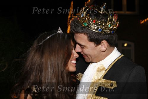 Amsterdam 21 december 2008
House warm party van Jan Smit en Yolanthe Cabau v Kasbergen. Iedereen is verkleed in kleding uit sprookjes.
Peter Smulders bv