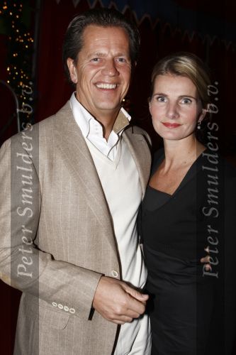 18 December 2008 Kerst/Nieuwjaarsborrel Princess
Jan Willem Bruggenwirth met zijn vrouw
Foto Peter Smulders BV Eindhoven