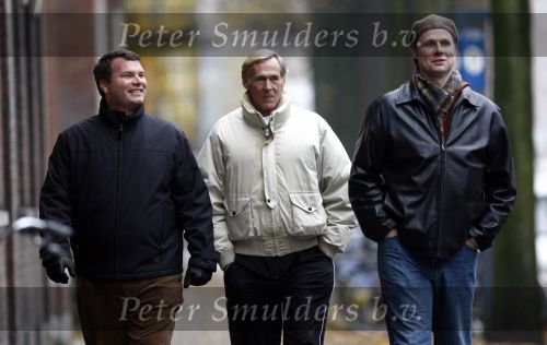 Amsterdam 8 december 2008
Jan v Beveren met 2 andere mannen op straat i Amsterda.
Peter Smulders bv