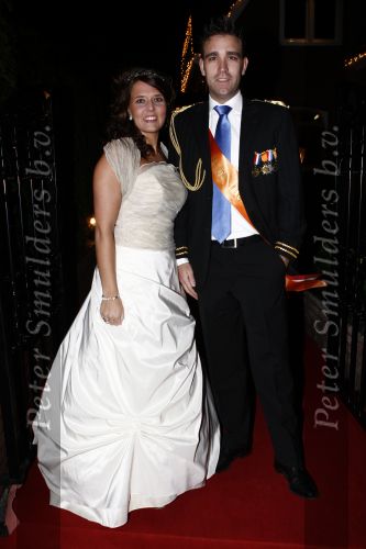 Amsterdam 21 december 2008
House warm party van Jan Smit en Yolanthe Cabau v Kasbergen. Iedereen is verkleed in kleding uit sprookjes. jenny Smit met man
Peter Smulders bv