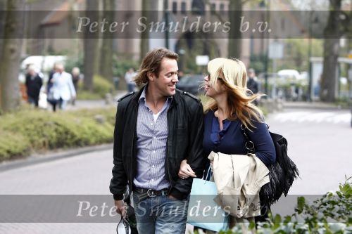 Laren 18  april 2008
Linda de Mol en Jeroen Rietbergen aan het winkelen in Laren op de verjaardag van Jeroen.
Peter Smulders bv