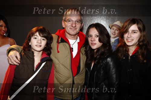 Amsterdam 9 december 2008
Premiere High school musical 3 in pathe arena. Jeroen v Inkel met dochters 
Peter Smulders bv