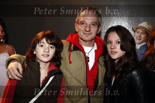 Amsterdam 9 december 2008
Premiere High school musical 3 in pathe arena. Jeroen v Inkel met dochters 
Peter Smulders bv