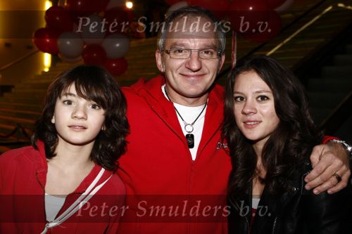 Amsterdam 9 december 2008
Premiere High school musical 3 in pathe arena. Jeroen v Inkel met dochters 
Peter Smulders bv