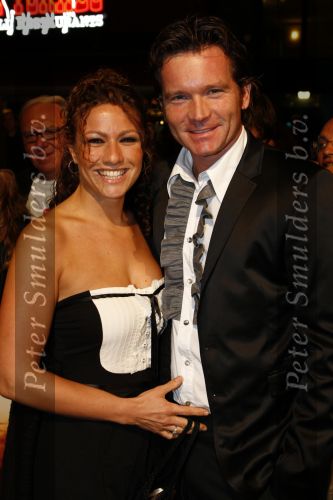 Amsterdam  13 oktober 2008
premiere  Bride flight in tuschinski. Sander Janson met Jessica Mendels
Peter Smulders bv