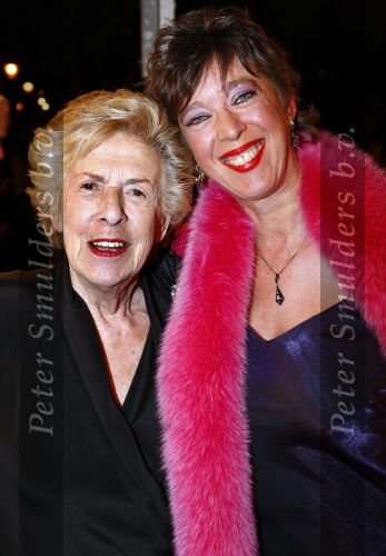 Amsterdam 10 oktober 2008
Premiere Sunset Boulevard in Carre. Jetty Pearl met dochter
Peter Smulders bv