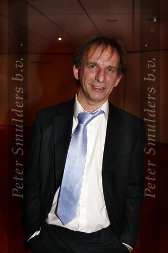 Zeist 27 december 2008
45 jarig artiesten jubileum van Ronnie Tober in he Fygi theater. Johan Vlemmix
Peter Smulders bv
