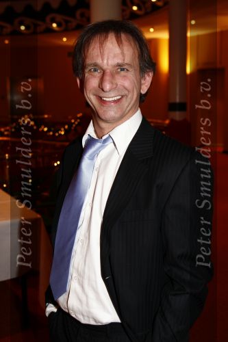Zeist 27 december 2008
45 jarig artiesten jubileum van Ronnie Tober in he Fygi theater. Johan Vlemmix
Peter Smulders bv