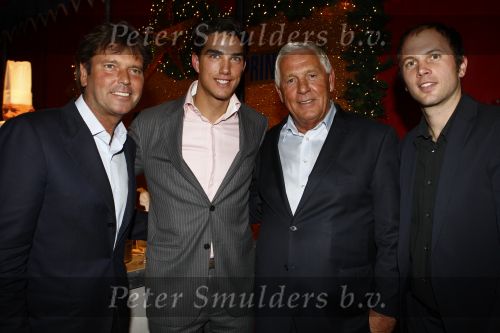18 December 2008 Kerst/Nieuwjaarsborrel Princess
Johan Westermeijer met Jesse Huta Galung ....  en Teun de Nooijer