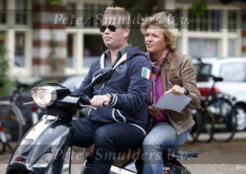 Amsterdam 18 mei 2008
Leco v Zadelhoff viert zijn 40e verjaardag met zijn vrienden in het hilton en ze maken een scooter rally door Amsterdam. 
Caroline Tensen met John Luken