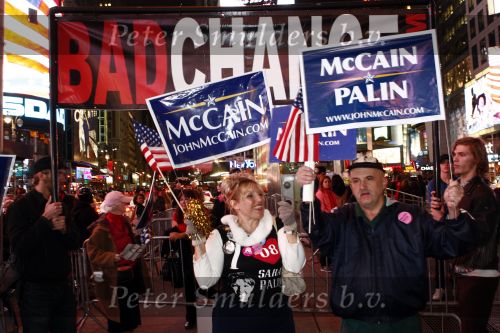 New York 3 november 2008
John Mc Cain aanhangers op time square in New York.
Peter Smulders bv