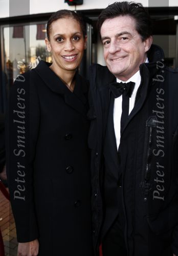 Zaandam 7 december 2008
Premiere op hoop van zegen. Johnny Kraaykamp jr met vriendin
Peter Smulders bv