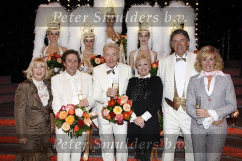 Utrecht 4 november 2007
Premiere Andre v Duin Revue met Ron Brandsteder in Beatrix theater. Andre met Joke Bruijs en Corrie v Gorp Willeke Alberti en Ferry de Groot