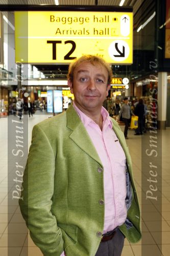 Schiphol 1 oktober 2008
Presentatie Boeing Boeing op schiphol met Jon v Eerd Lone v Roosenaal Dominique v Vliet irene Kuiper Wilbert Gieske Camilla Siegertsz en Erwin v Lambaart op schiphol.
Peter Smulders bv