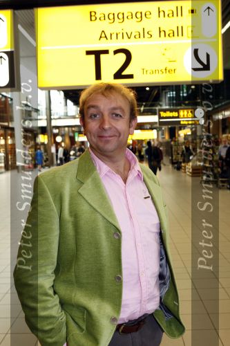 Schiphol 1 oktober 2008
Presentatie Boeing Boeing op schiphol met Jon v Eerd Lone v Roosenaal Dominique v Vliet irene Kuiper Wilbert Gieske Camilla Siegertsz en Erwin v Lambaart op schiphol.
Peter Smulders bv