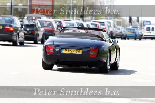 Amsterdam 26 april 2008
Joop Braakhekke in zijn cabrio.
Peter Smulders bv