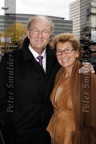 Utrecht 4 november 2007
premiere Andre v Duin Revue in het beatrix theater. Joop v d Ende met Janine