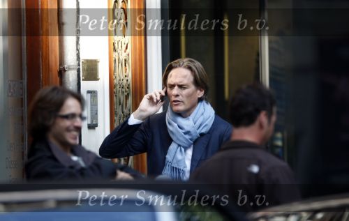 Amsterdam 11 oktober 2008
Jort Kelder met gsm op straat in Amsterdam.
Peter Smulders bv