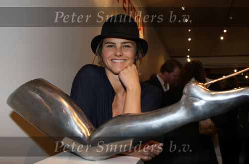 Amsterdam, 15 November 2008
Opening Expositie van Judith Wiersma
Op de foto Judith Wiersma bij een van haar beelden
Foto Peter Smulders BV
