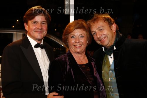 Amsterdam 10 oktober 2008
Premiere Sunset Boulevard in Carre. Jon v EErd met vriend en moeder
Peter Smulders bv