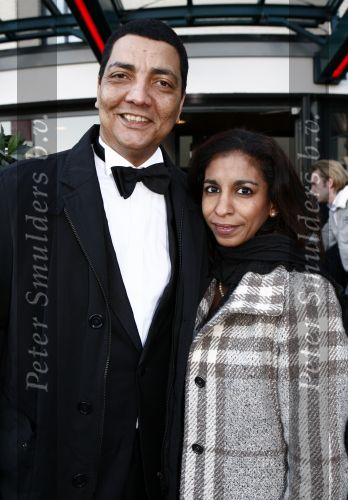 Zaandam 7 december 2008
Premiere op hoop van zegen. Jurgen Raymann met vrouw
Peter Smulders bv