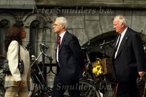 Amsterdam 3 oktober 2003
huib boermans  en direkteur tros met achter hem Karel v Doodewaerd
