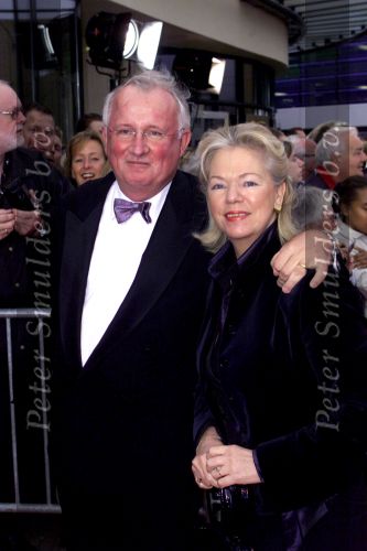 SCHEVENINGEN 21 oktober 2001
Premiere Aida in het circustheater.
Karel v Doodewaerd met zijn vrouw
