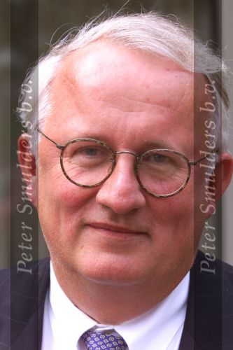 Loosdrecht 26 Augustus 1999
TROS Presentatie WINTER  -Seizoen 1999/2000
Karel v Doodewaerd


PETER SMULDERS BV