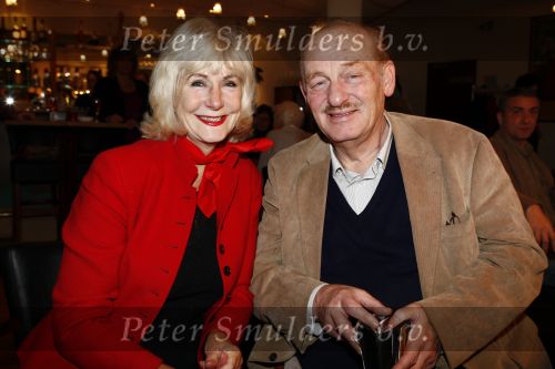 Hoorn 29 november 2008
Presentatie boek Frederik de Groot in de schouwburg van Hoorn. Karla Wildschut met Willem Smit
Peter Smulders bv