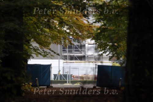 Lage Vuursche 28 oktober 2007
Verbouwing en nieuwe hekken rondom kasteel Drakensteynn waar koningin Beatrix weer gaat wonen.
Drakestein  Drakenstein  Drakesteyn