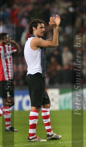 Eindhoven, 19 September 2007 Seizoen 2007/2008 
Eerste wedstrijd Champions League PSV-CSKA Moskou, eindstand 2-1
Kenneth Perez bedankt het publiek
