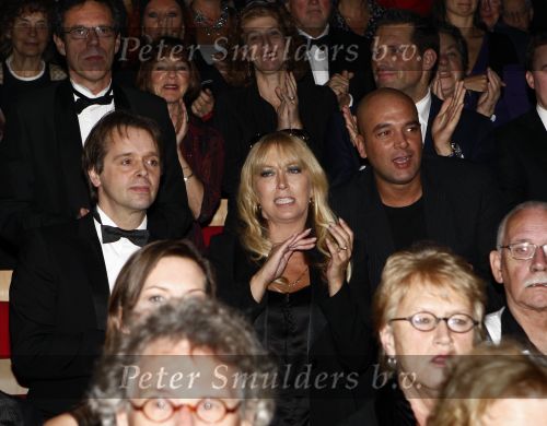 Zaandam 7 december 2008
Premiere op hoop van zegen met oa Ben Cramer en Charly Luske. Kiki Classen met vriend
Peter Smulders bv
