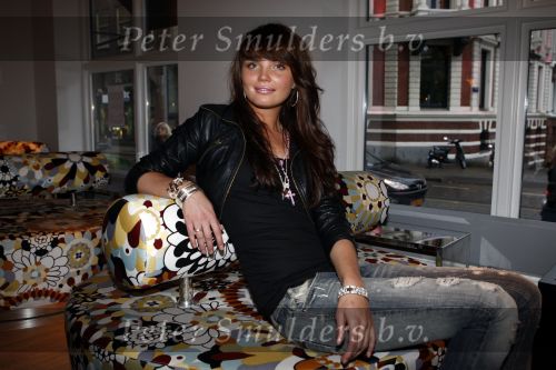 Amsterdam 15 oktober 2008
Jackie it girl in momo in amsterdam. Kim Feenstra
Peter Smulders bv