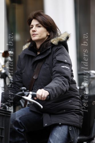 Amsterdam 2 november 2007
Kim v Kooten zwanger op de fiets.