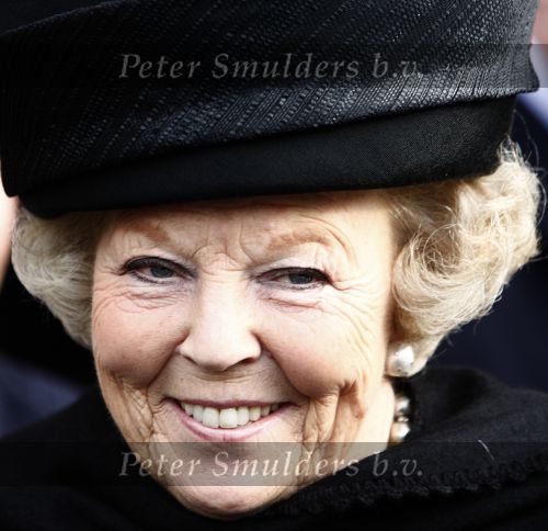 Rotterdam 7 november 2008
Koningin Beatrix bij erasmus prijs in Rotterdam.
Peter Smulders bv