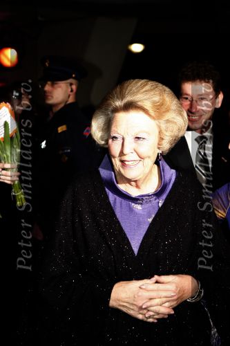 Apeldoorn 19 januari 2008
Prinses Margriet Pieter v Vollenhoven Prins Maurits Prinses Marilene Prins Bernhard jr  een zwangere Prinses Annette Prins Pieter Christiaan Prinses Anita Prins Floris Prinses Aimee Koningin Beatrix Prins Constantijn Prinses Laurentien Prins Friso Prinses Maebel Wisse Smit Prins Carlos en Prinses carolien bij voorstelling in Theater tbv vefrjaardag prinses Margriet.